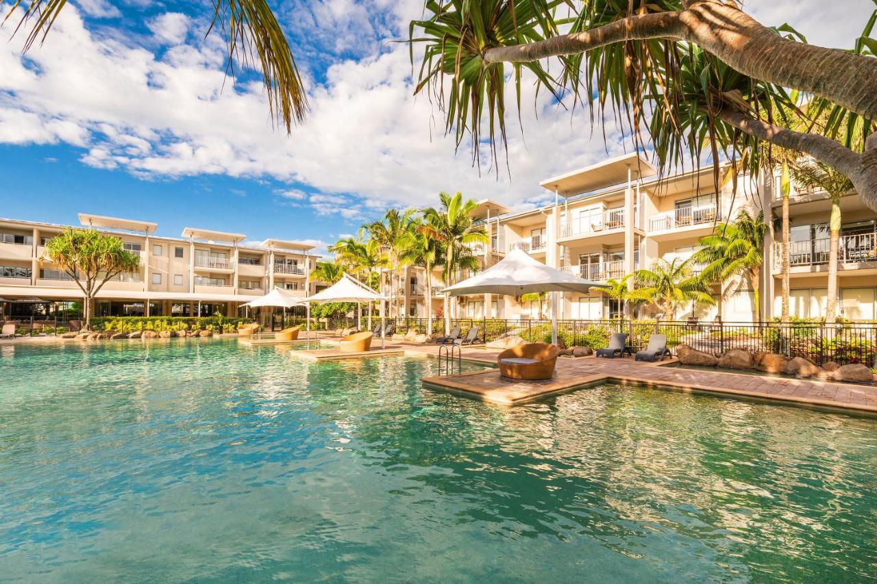 Peppers Salt Resort & Spa Kingscliff Kültér fotó The pool at Peppers Mantra on Saltwater Island